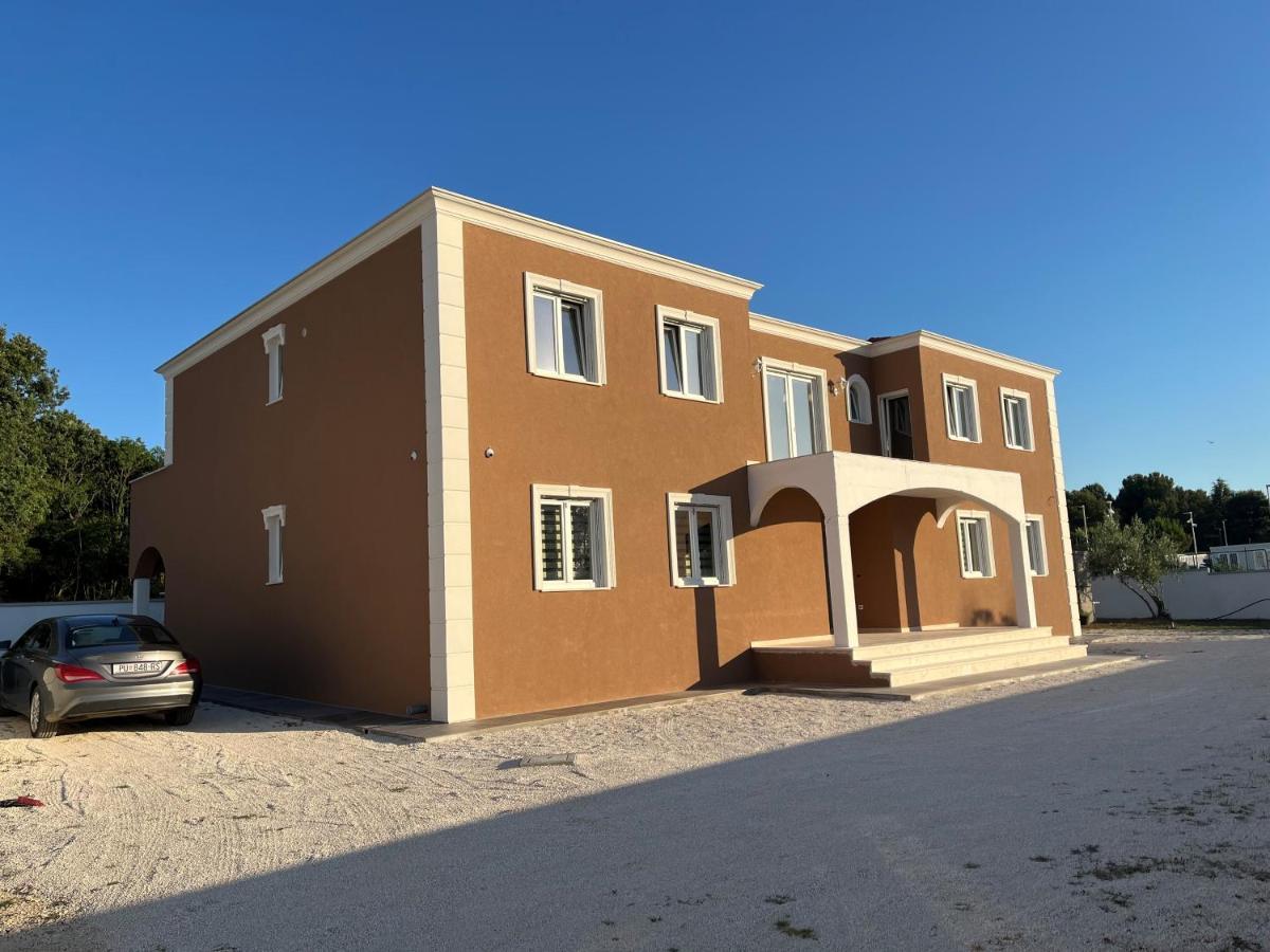 Homestay Silvia - Funtana